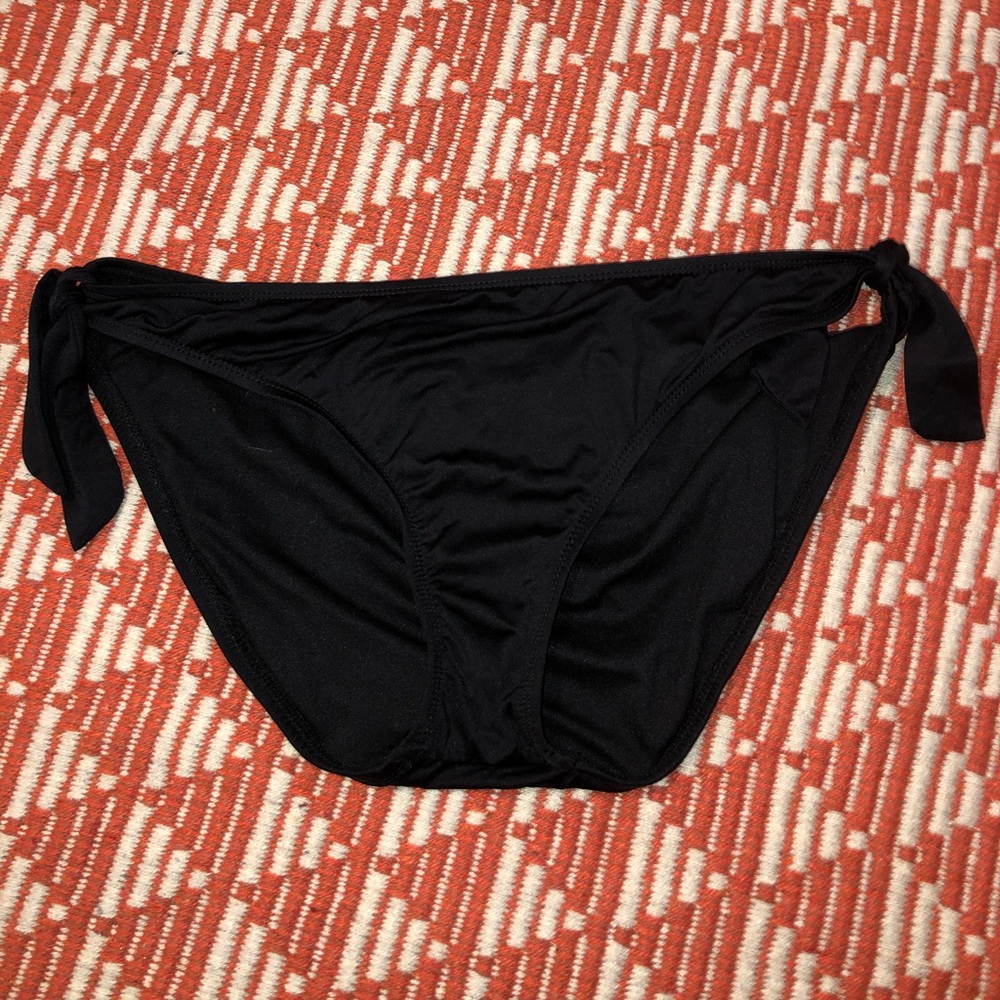 Black bathing suit bottoms